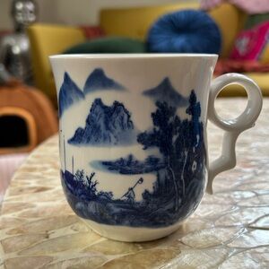 Jingdezhen Chinese  Porcelain Tea Cup Cobalt Blue and White, Ergonomic Handle
